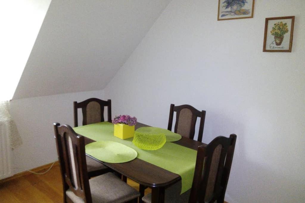 Zamecek Zdiky - Moderni Velky Apartman Bujanov Exterior foto
