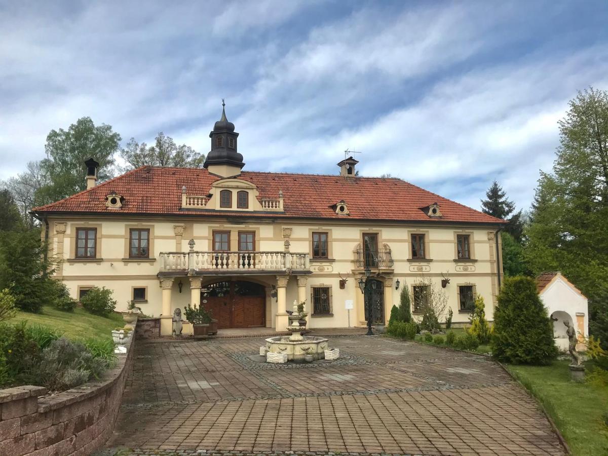 Zamecek Zdiky - Moderni Velky Apartman Bujanov Exterior foto