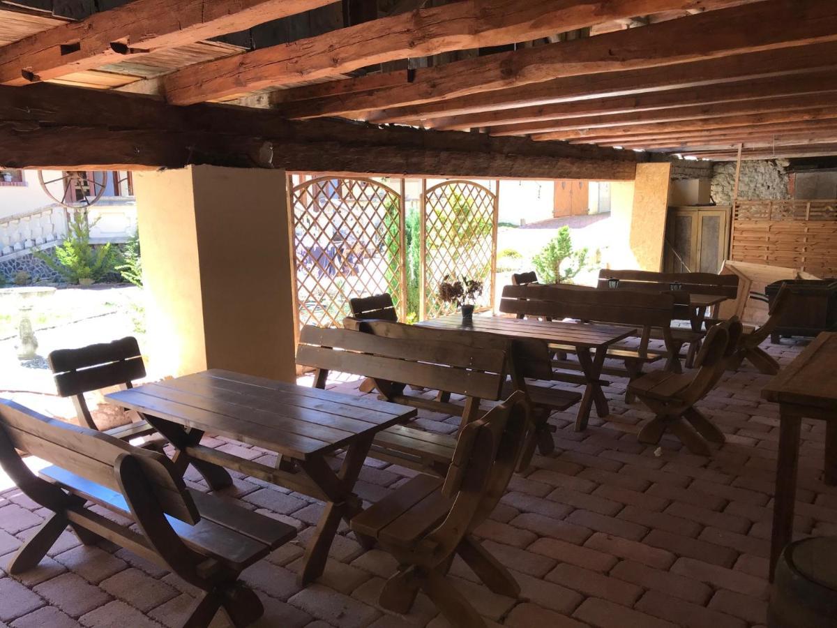 Zamecek Zdiky - Moderni Velky Apartman Bujanov Exterior foto